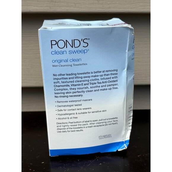Ponds Clean Sweep Original Clean Wet Cleansing Towelettes 30 Ct New Old Stock - Picture 4 of 6